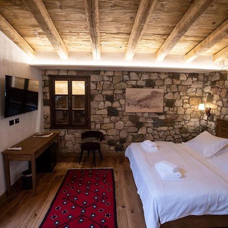 Vista Boutique Hotel ベラト エクステリア 写真