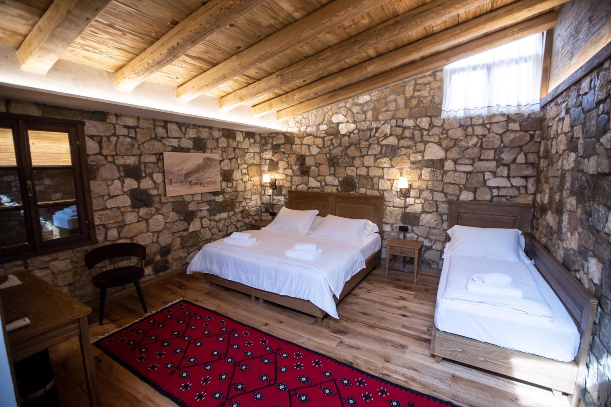 Vista Boutique Hotel ベラト エクステリア 写真