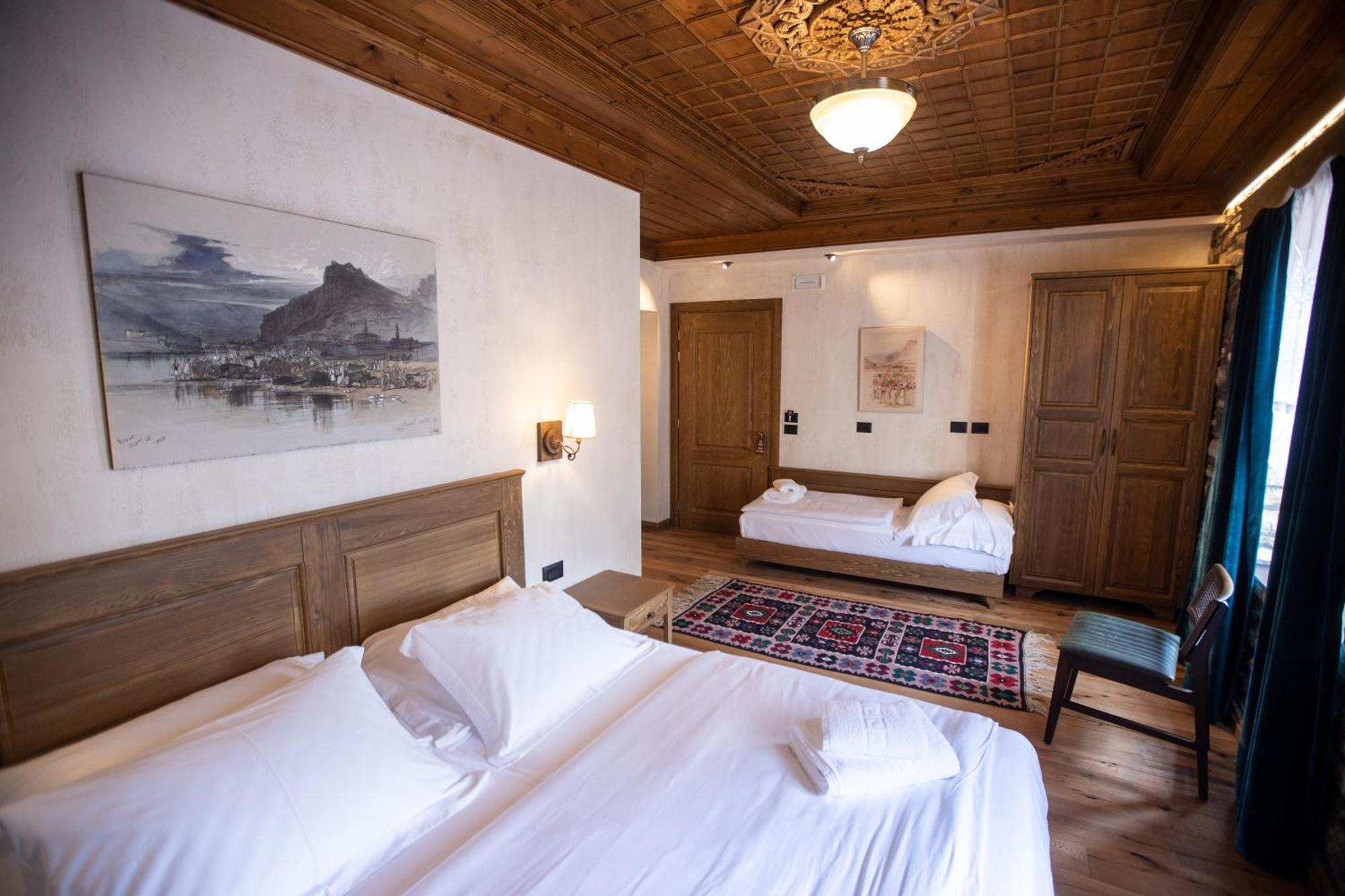 Vista Boutique Hotel ベラト エクステリア 写真