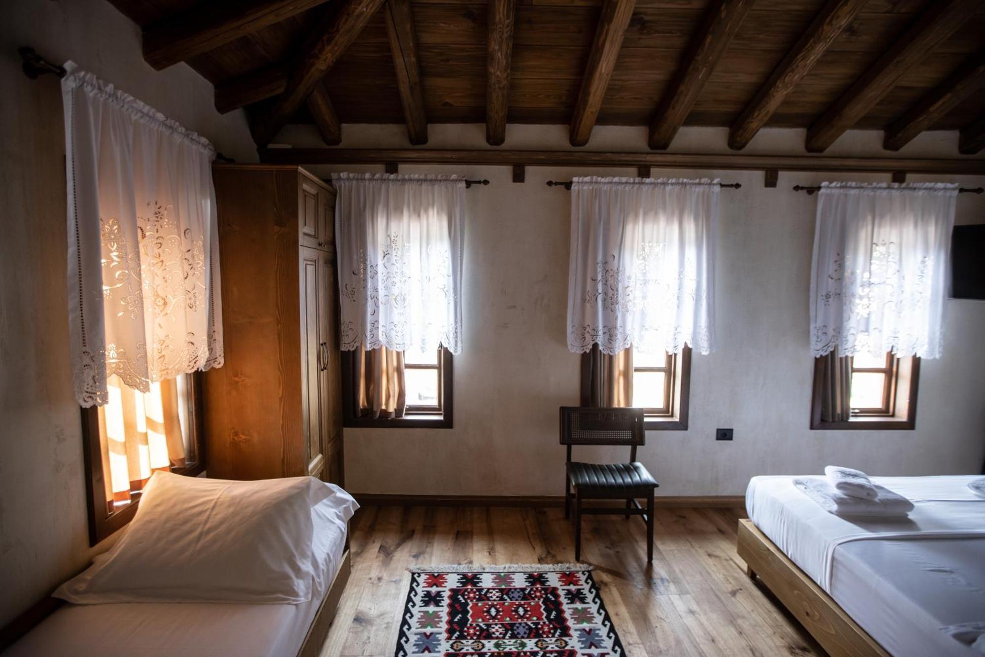 Vista Boutique Hotel ベラト エクステリア 写真