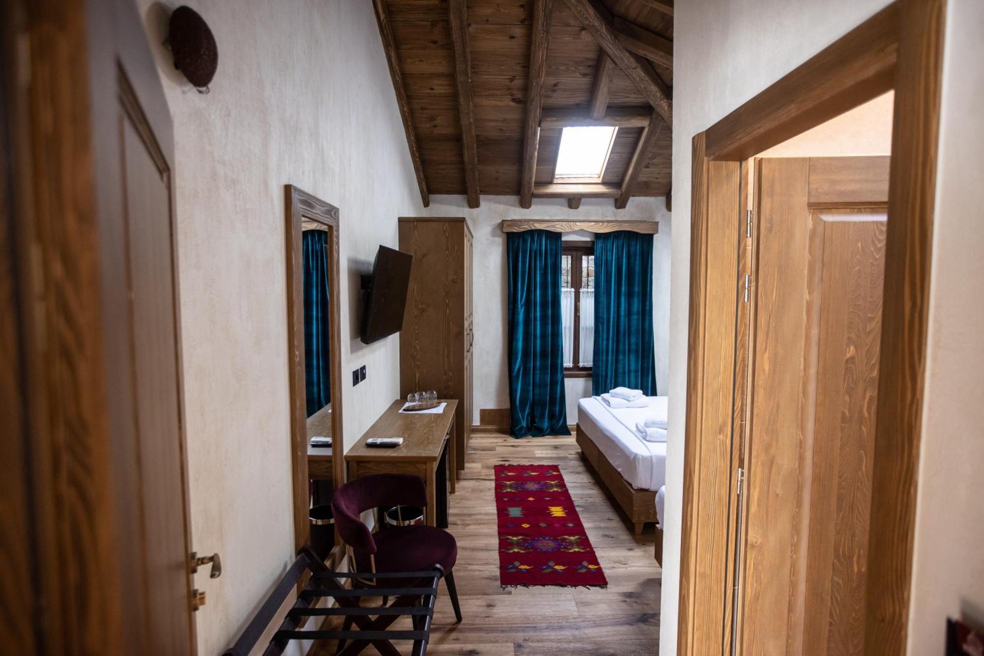 Vista Boutique Hotel ベラト エクステリア 写真