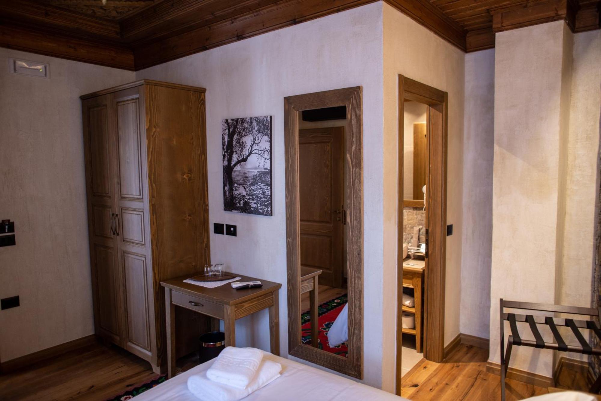 Vista Boutique Hotel ベラト エクステリア 写真