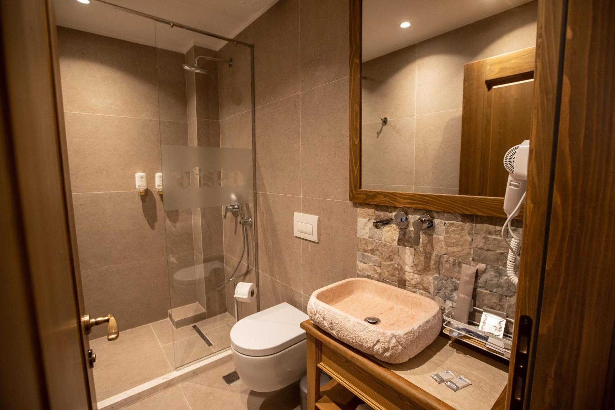 Vista Boutique Hotel ベラト エクステリア 写真