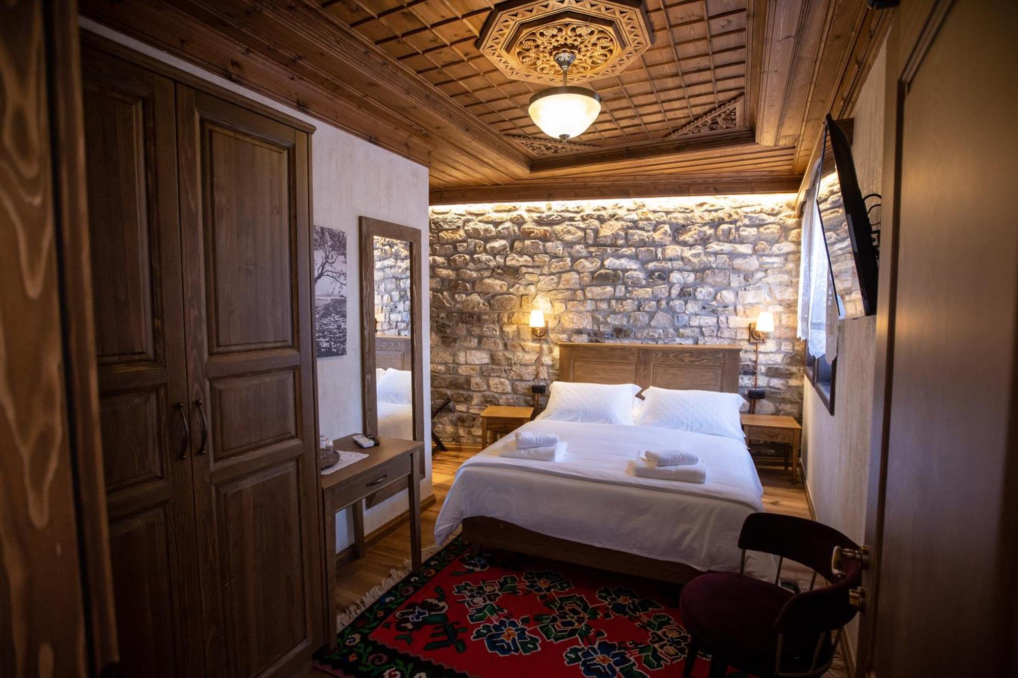 Vista Boutique Hotel ベラト エクステリア 写真